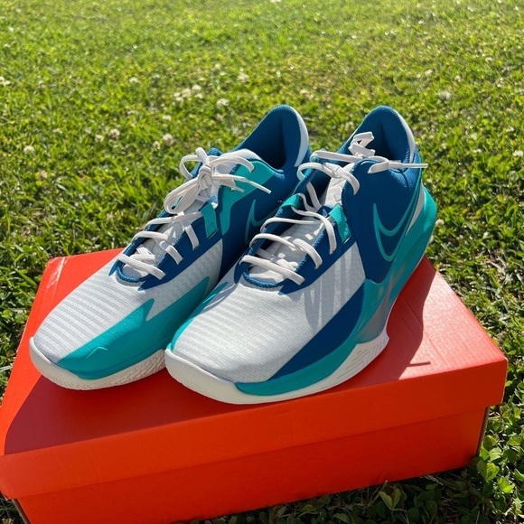 Nike Shoes Men Precision VI 6 Basketball Sneakers - Picture 1 of 7